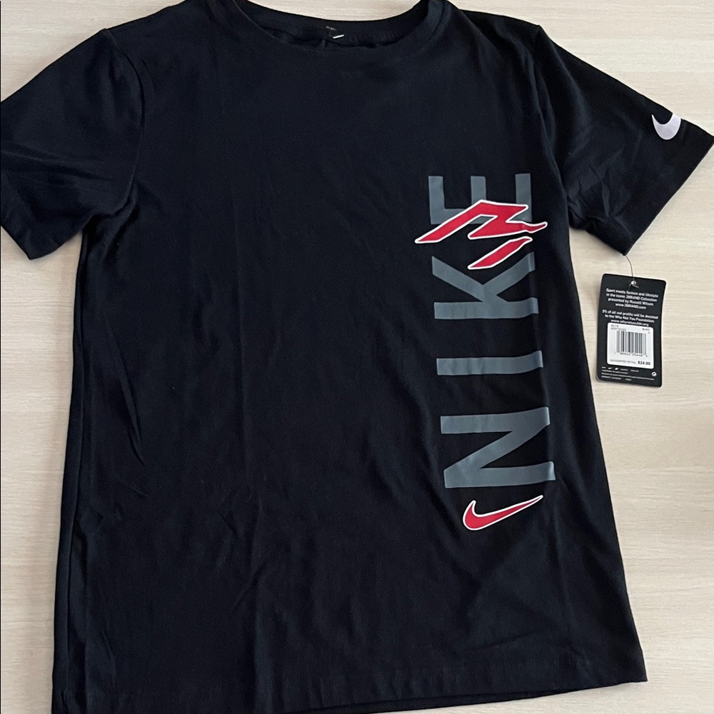 Nike (L) Boy's Black and Red Graphic Tee